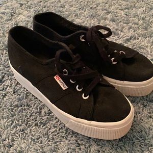 Black Platform Supergas